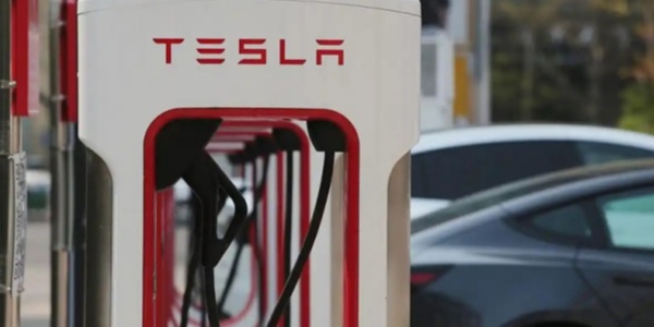 How Long Does It Take to Charge a Tesla? Understanding Tesla Charging Times and Charging Methods