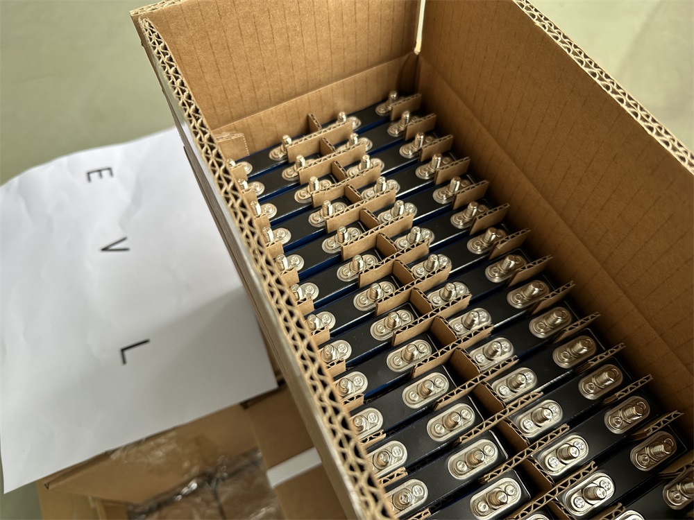 3.2V 10Ah High Rate Battery LiFePO4 Battery Cells