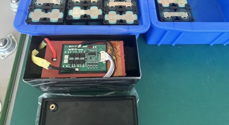 LiFePO4 Battery Management System (BMS)